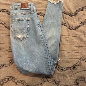 American Eagle Outfitters Light Blue Cropped Jeans